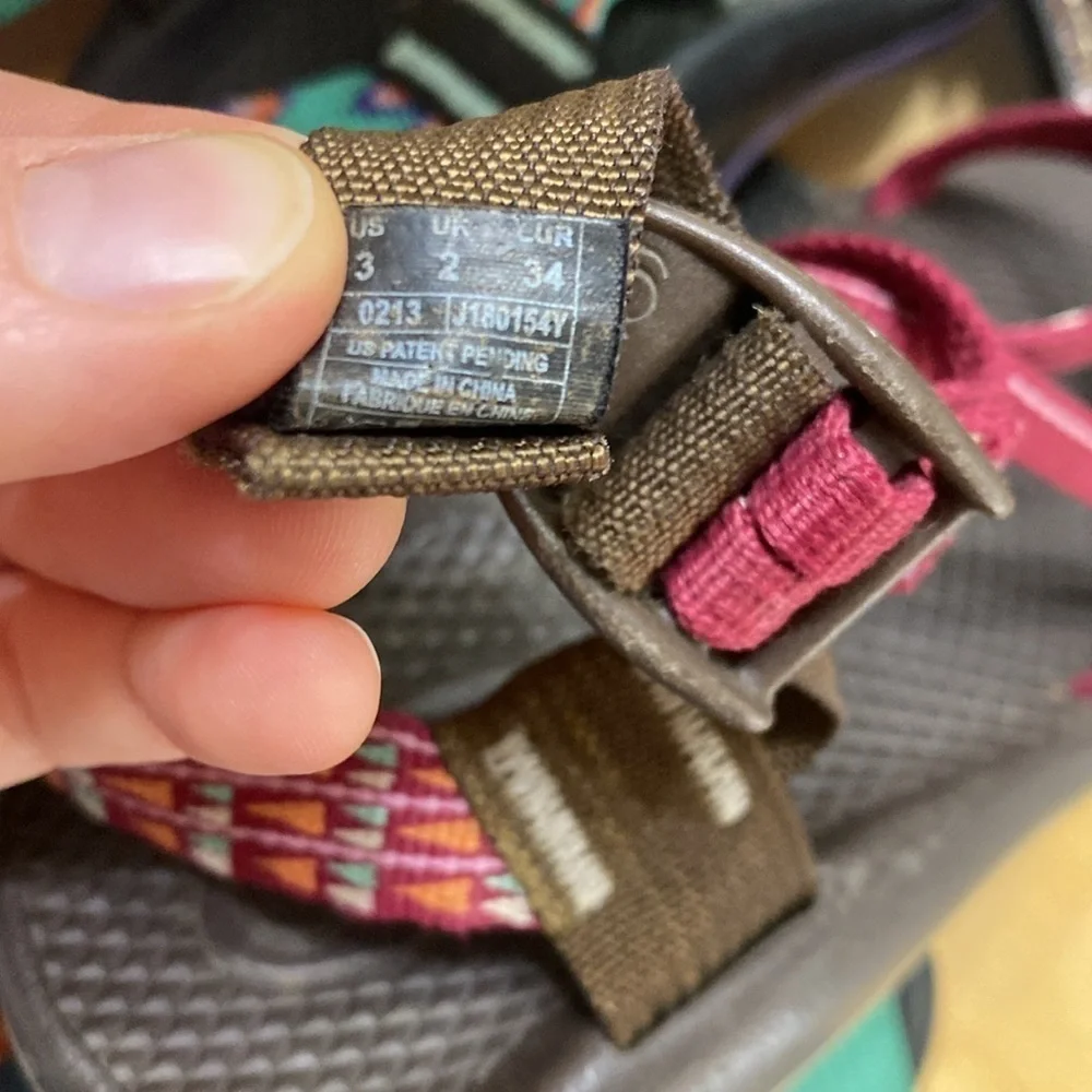 Chaco Z Cloud Burgundy Strappy Water Hiking Sandals Size 3